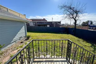 320 W Washington St, Sherman, TX 75090 - Photo 18