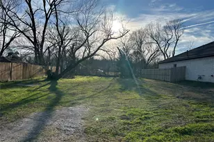 104 Boone St, Terrell, TX 75160 - Photo 1