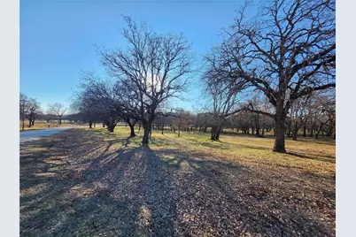 100 Fairway Drive, Nocona, TX 76255 - Photo 4