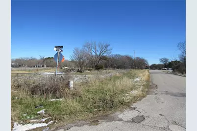 207 Newell Drive, Hudson Oaks, TX 76087 - Photo 4