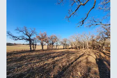 129 Diamond Oaks Drive, Nocona, TX 76255 - Photo 8
