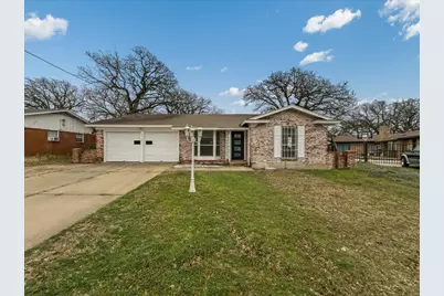 6129 Forest Edge Drive, Forest Hill, TX 76119 - Photo 2