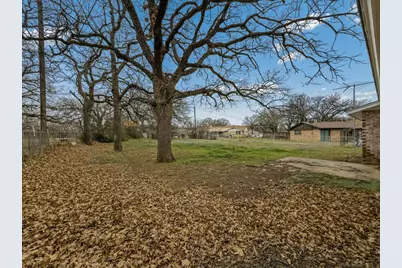 6129 Forest Edge Drive, Forest Hill, TX 76119 - Photo 24