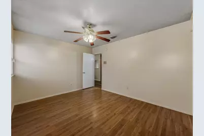 6129 Forest Edge Drive, Forest Hill, TX 76119 - Photo 18