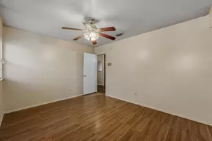 6129 Forest Edge Dr, Forest Hill, TX 76119 - Photo 18