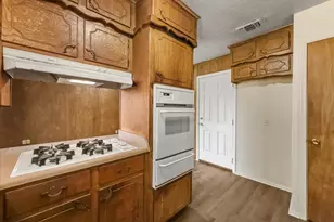 6129 Forest Edge Dr, Forest Hill, TX 76119 - Photo 12