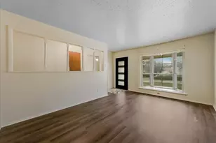 6129 Forest Edge Dr, Forest Hill, TX 76119 - Photo 4