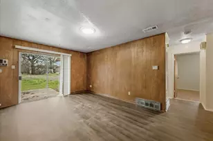 6129 Forest Edge Dr, Forest Hill, TX 76119 - Photo 10