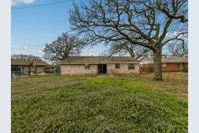 6129 Forest Edge Drive, Forest Hill, TX 76119 - Photo 26