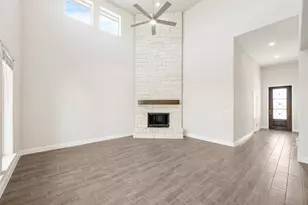 329 Sparkling Spgs Dr, Waxahachie, TX 75165 - Photo 8