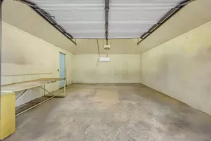 2240 Lawndale Dr, Dallas, TX 75211 - Photo 20