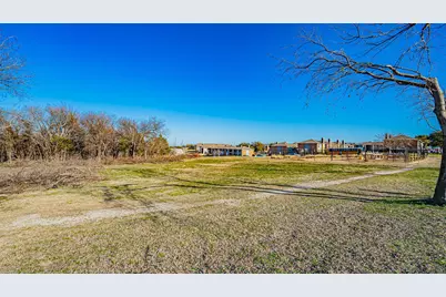 1725 S Las Vegas Trail, White Settlement, TX 76108 - Photo 1