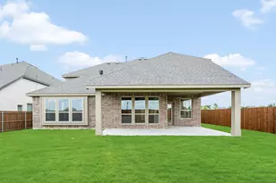 925 Cannes Dr, Red Oak, TX 75154 - Photo 38