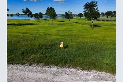 352 Lakeshore Lane, Windom, TX 75492 - Photo 2