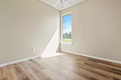 2204 Park Springs Boulevard, Arlington, TX 76013 - Photo 8