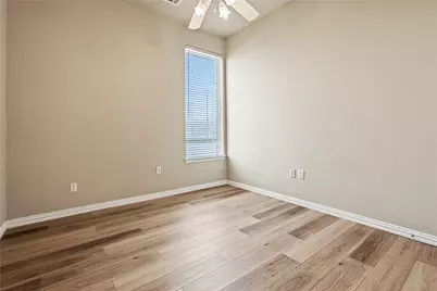 2204 Park Springs Boulevard, Arlington, TX 76013 - Photo 16