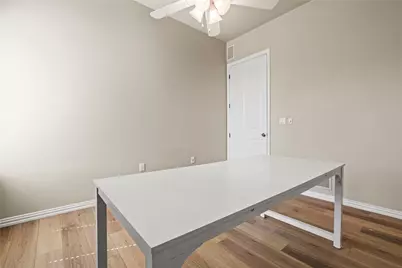 2204 Park Springs Boulevard, Arlington, TX 76013 - Photo 6