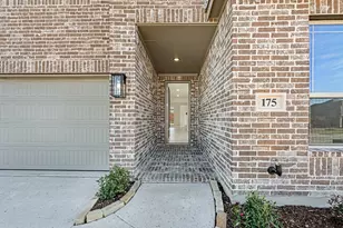 175 Creekside Dr, Sanger, TX 76266 - Photo 4