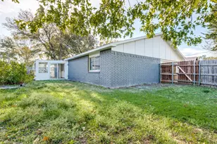 8507 Baumgarten Dr, Dallas, TX 75228 - Photo 16