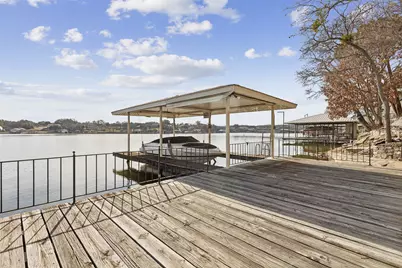 648 S Rough Creek Court, Granbury, TX 76048 - Photo 8