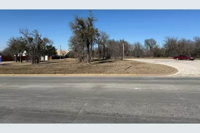 911 Pine Tree Court, Graham, TX 76450 - Photo 4