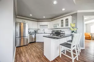 290 Tanglewood Cir, Pottsboro, TX 75076 - Photo 2