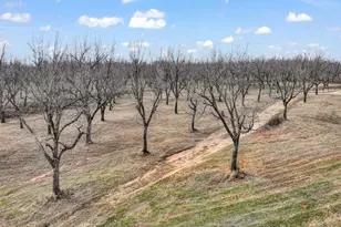 8419 W Landings Rd, Granbury, TX 76049 - Photo 1