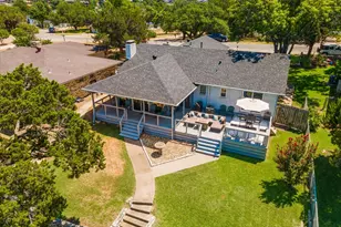 632 S Rough Creek Ct, Granbury, TX 76048 - Photo 24
