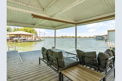 632 S Rough Creek Court, Granbury, TX 76048 - Photo 28