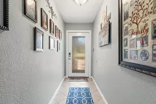 632 S Rough Creek Ct, Granbury, TX 76048 - Photo 4