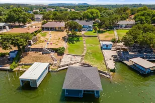 632 S Rough Creek Ct, Granbury, TX 76048 - Photo 32