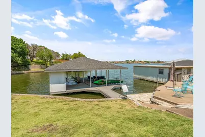 632 S Rough Creek Court, Granbury, TX 76048 - Photo 38