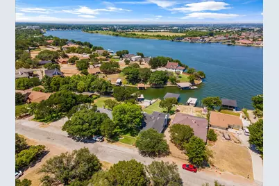 632 S Rough Creek Court, Granbury, TX 76048 - Photo 34