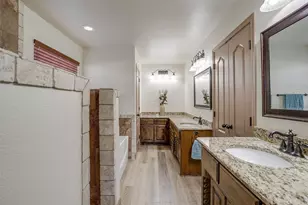 555 Munn Rd, Springtown, TX 76082 - Photo 20