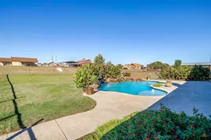 555 Munn Rd, Springtown, TX 76082 - Photo 4