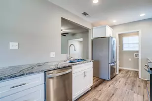 509 Edgemont Ave, Dallas, TX 75216 - Photo 16