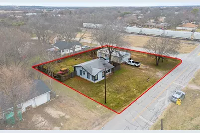 100 E Eldred Street, Burleson, TX 76028 - Photo 12