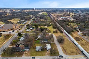 100 E Eldred St, Burleson, TX 76028 - Photo 14