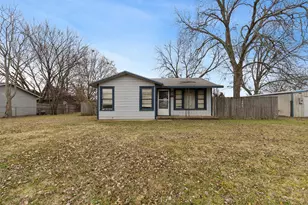100 E Eldred St, Burleson, TX 76028 - Photo 2