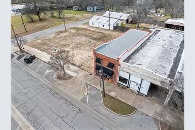 211 N Main Street, Bonham, TX 75418 - Photo 32