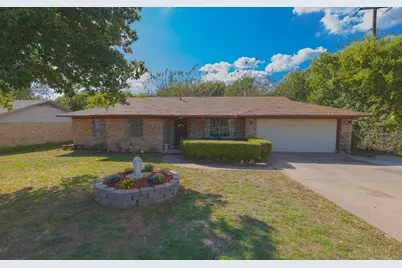 623 Hill City Drive, Duncanville, TX 75116 - Photo 1