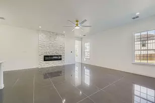530 N M L King Jr Blvd, Grand Prairie, TX 75050 - Photo 4