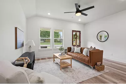 308 Santa Fe, Wolfe City, TX 75496 - Photo 8