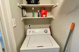 3550 Country Square Dr, Carrollton, TX 75006 - Photo 16