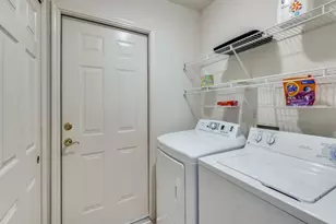 941 Bridges Dr, Arlington, TX 76012 - Photo 14