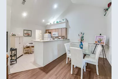 941 Bridges Drive, Arlington, TX 76012 - Photo 10