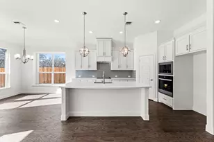 3121 Blue Hill Dr, Burleson, TX 76028 - Photo 4