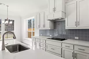 3121 Blue Hill Dr, Burleson, TX 76028 - Photo 2