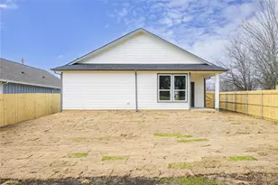 107 S Fir St, Celeste, TX 75423 - Photo 4