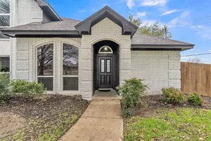 2511 Pepper Tree Cir, McKinney, TX 75072 - Photo 2